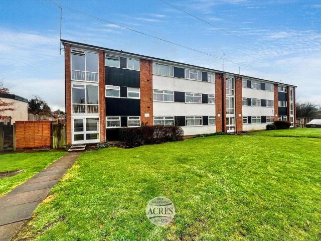 3 bedroom flat for sale