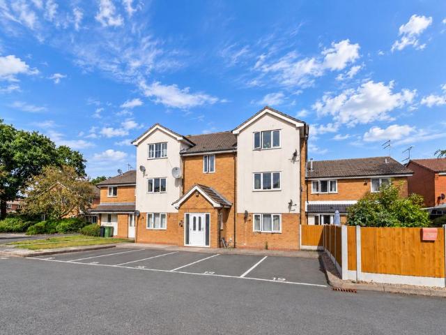 2 bedroom flat for sale