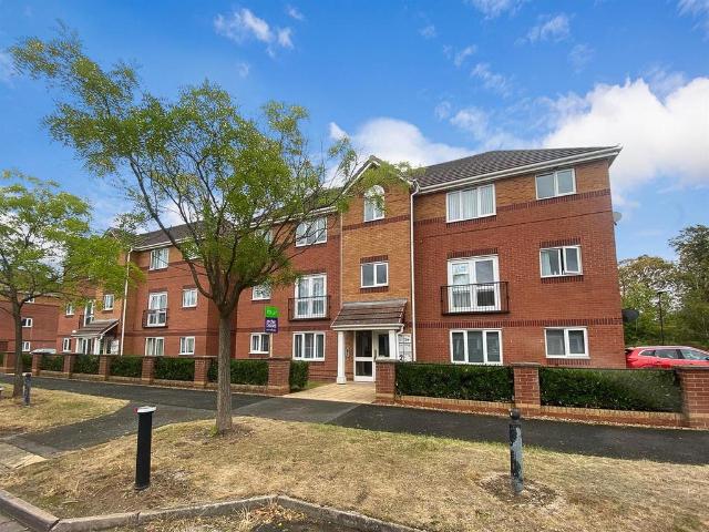 2 bedroom flat for sale