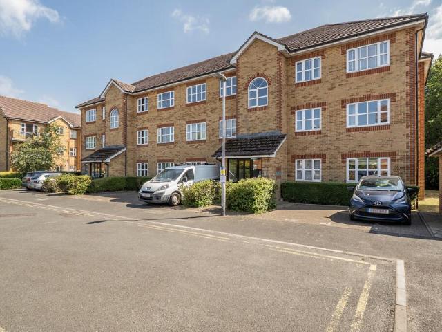 2 bedroom flat for sale