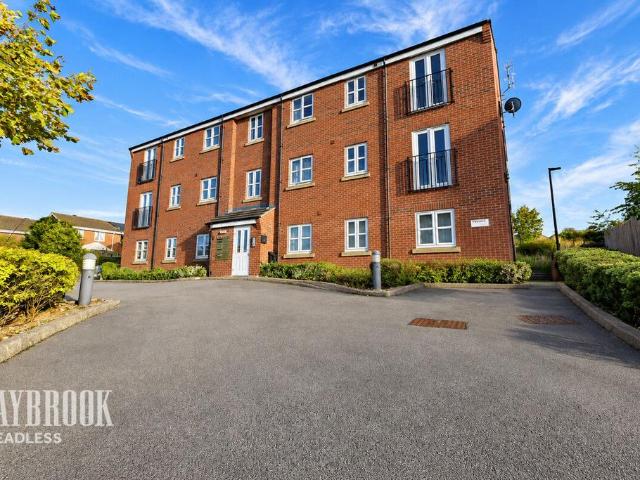 2 bedroom flat for sale