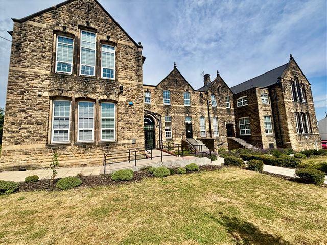 2 bedroom flat for sale