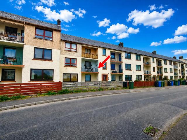 2 bedroom flat for sale