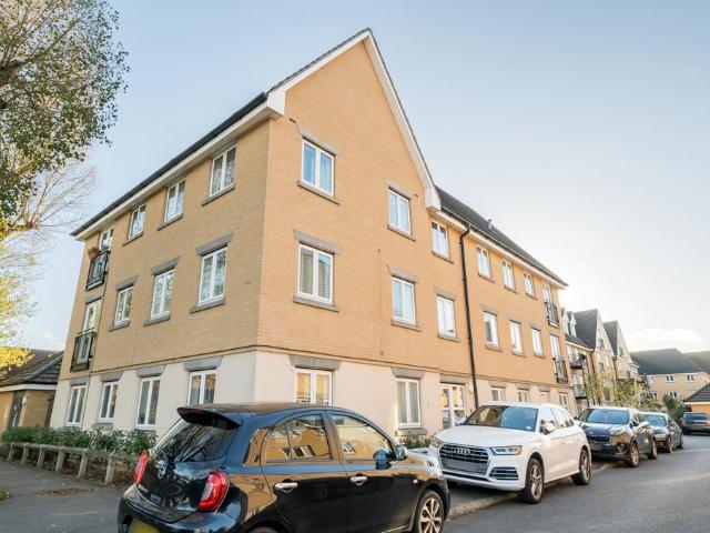 2 bedroom flat for sale