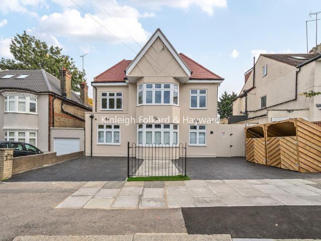 2 bedroom flat for sale