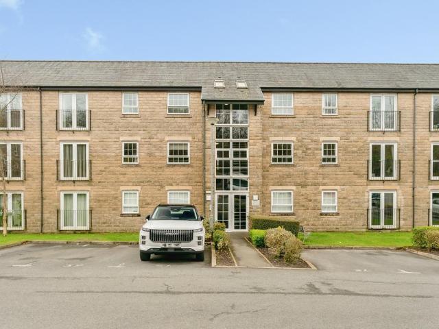 2 bedroom flat for sale