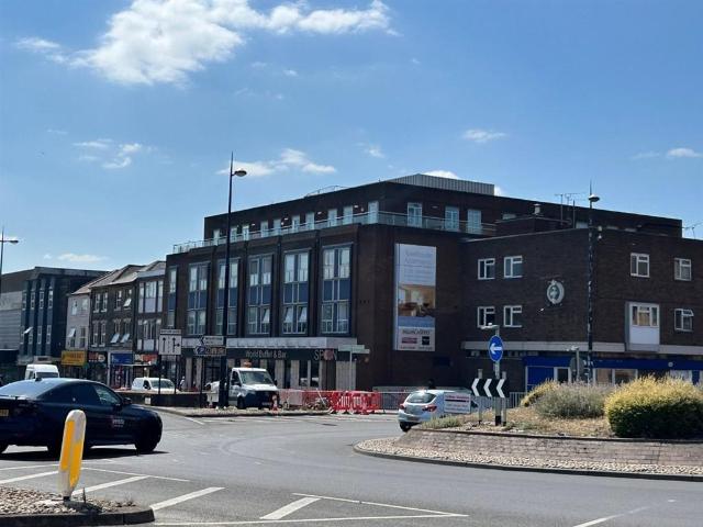 2 bedroom flat for sale