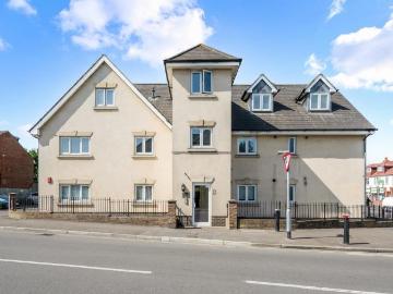 2 bedroom flat for sale