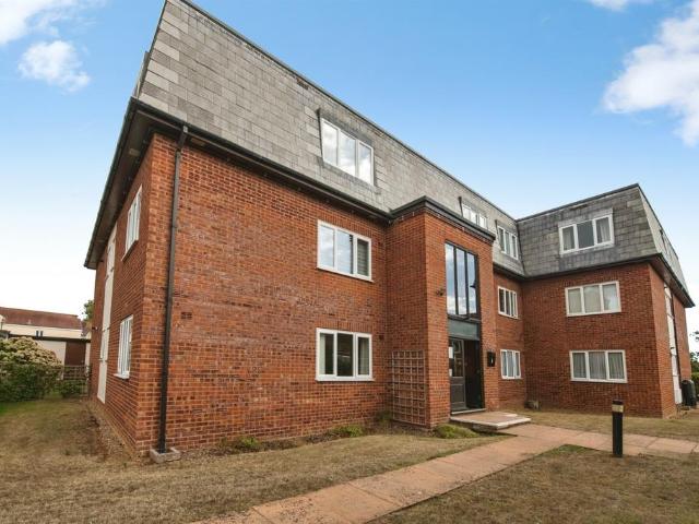 2 bedroom flat for sale