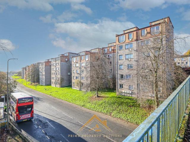 2 bedroom flat for sale