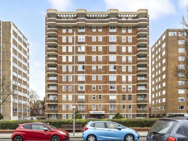 2 bedroom flat for sale
