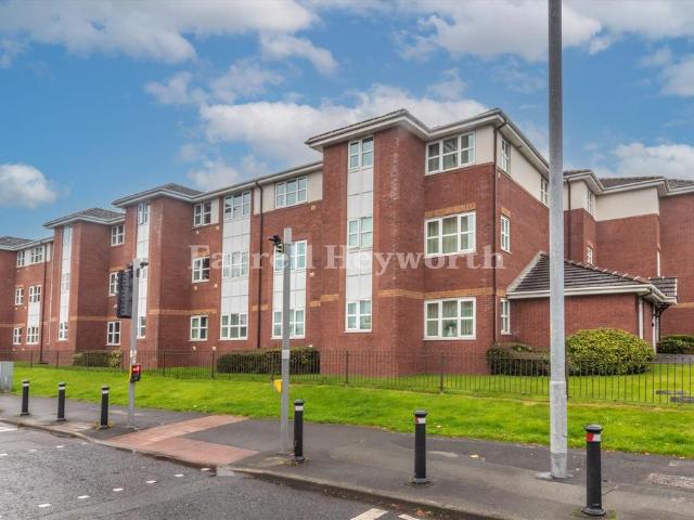 2 bedroom flat for sale