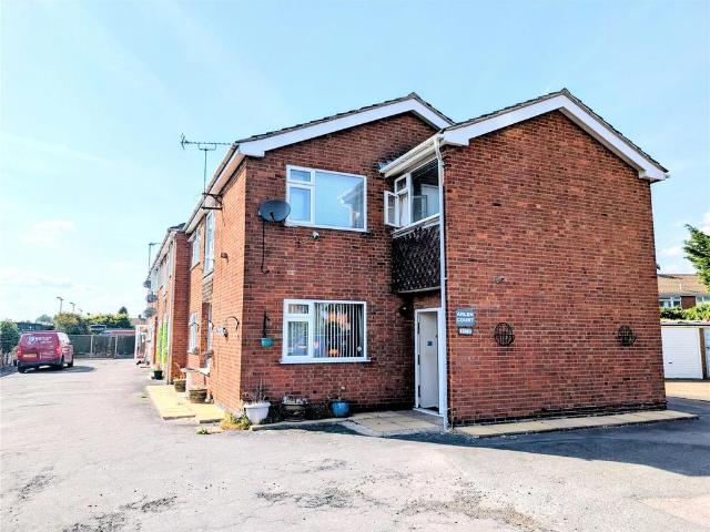 2 bedroom flat for sale