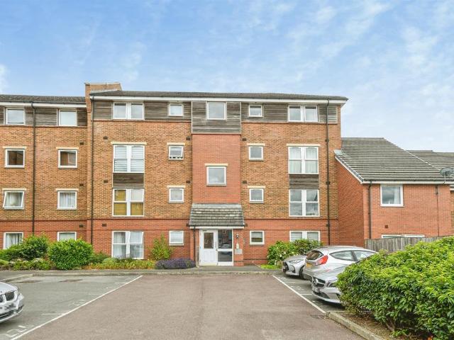 2 bedroom flat for sale