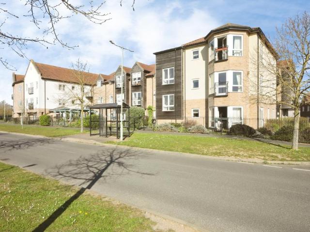 2 bedroom flat for sale