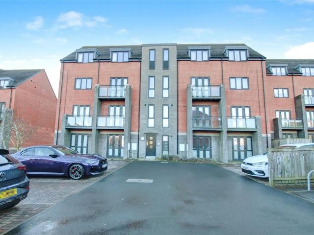 2 bedroom flat for sale