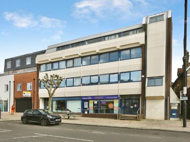 2 bedroom flat for sale