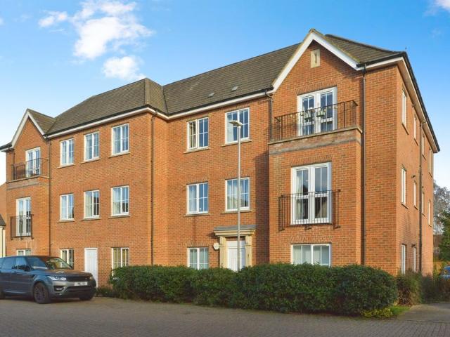 2 bedroom flat for sale
