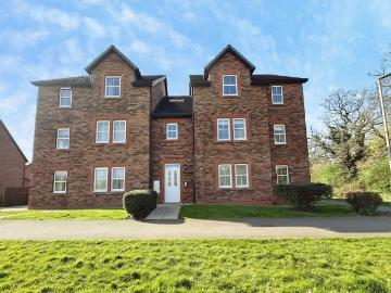 2 bedroom flat for sale