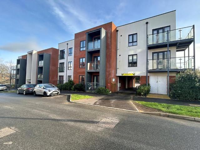 2 bedroom flat for sale