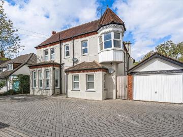2 bedroom flat for sale