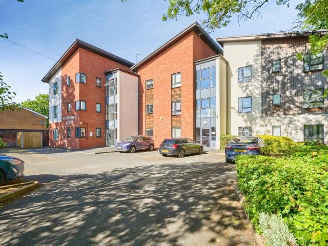 2 bedroom flat for sale
