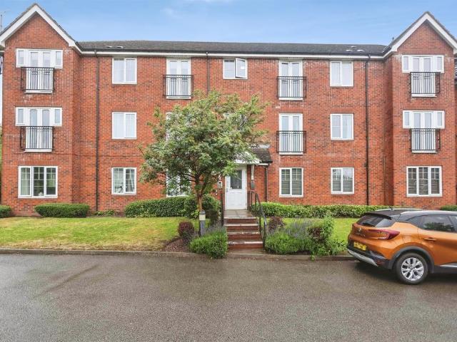 2 bedroom flat for sale