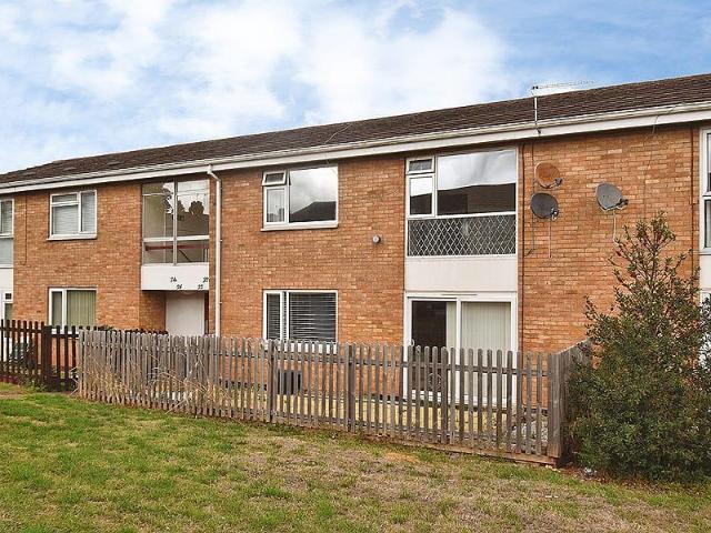 2 bedroom flat for sale
