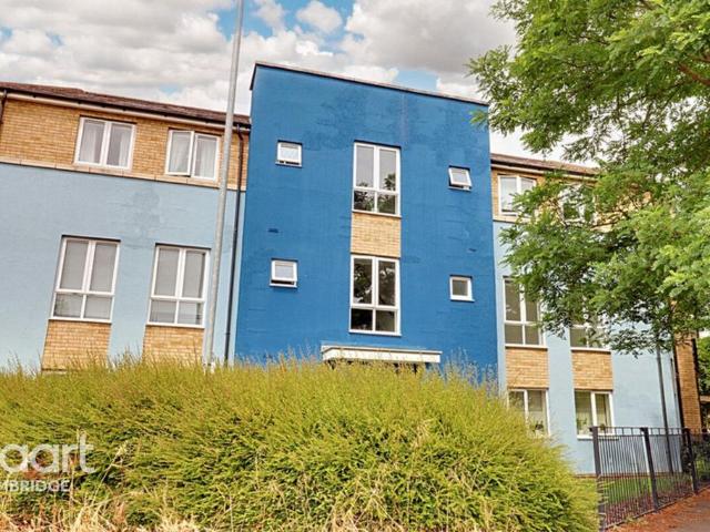 2 bedroom flat for sale