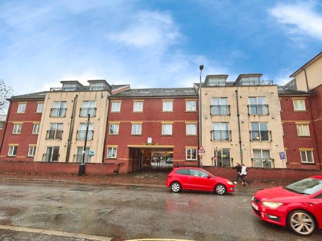 2 bedroom flat for sale