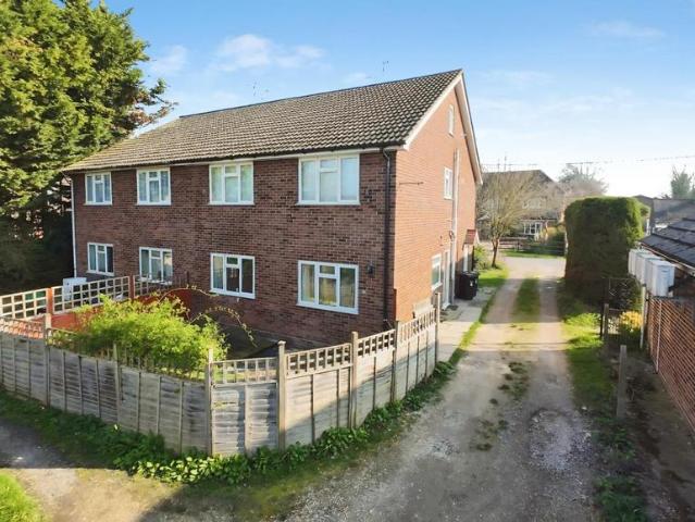 2 bedroom maisonette for sale