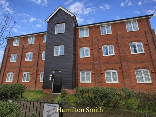 2 bedroom flat for sale
