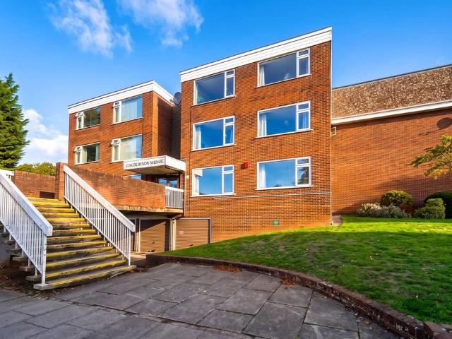 2 bedroom flat for sale