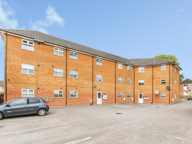 2 bedroom flat for sale
