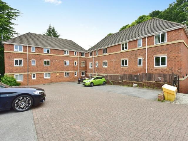 2 bedroom flat for sale