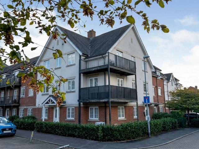 2 bedroom flat for sale