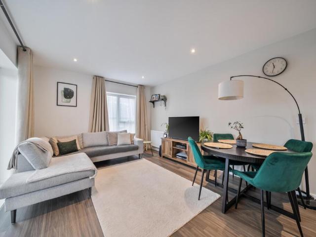 2 bedroom flat for sale