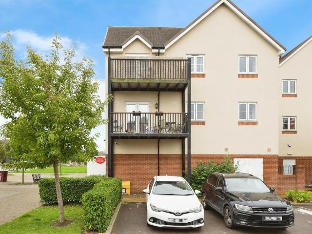 2 bedroom flat for sale