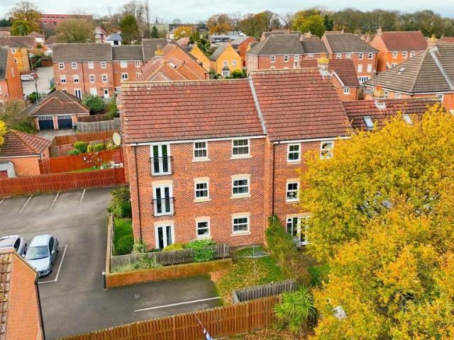 2 bedroom flat for sale