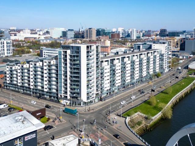 2 bedroom flat for sale