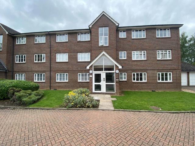 2 bedroom flat for sale