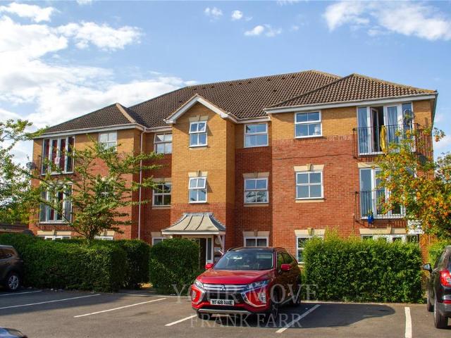 2 bedroom flat for sale