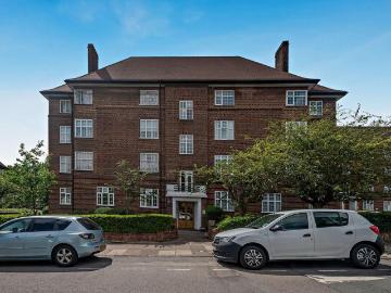 2 bedroom flat for sale