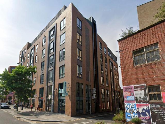 2 bedroom flat for sale