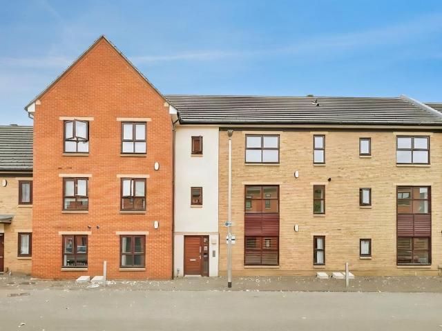 2 bedroom flat for sale