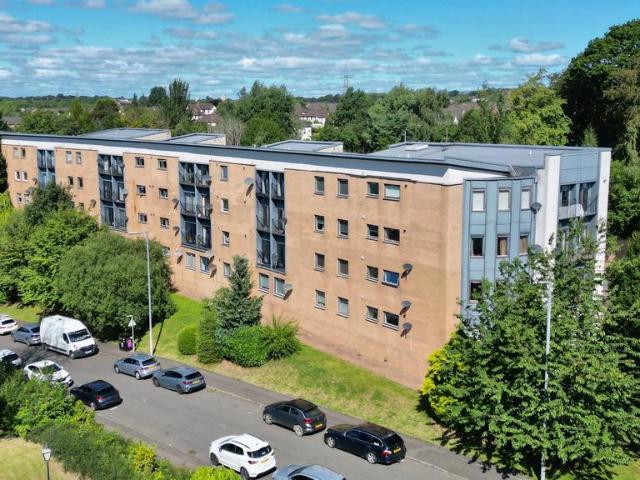 2 bedroom flat for sale