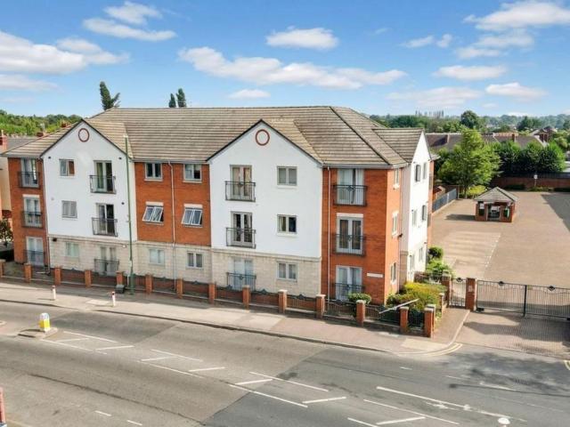 2 bedroom flat for sale