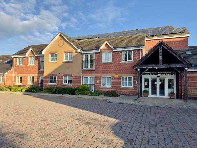 2 bedroom flat for sale