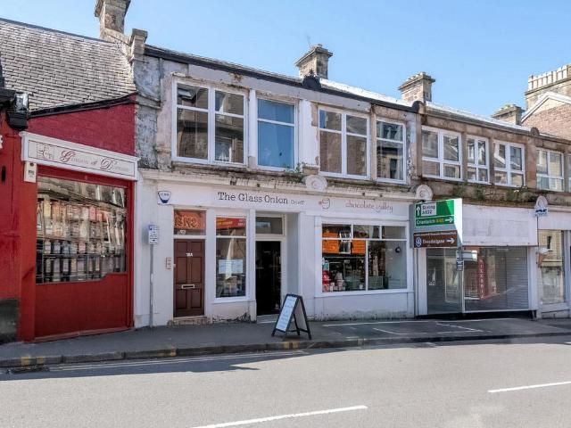 2 bedroom flat for sale