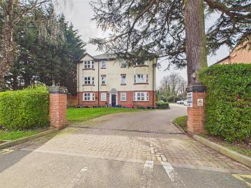 2 bedroom flat for sale